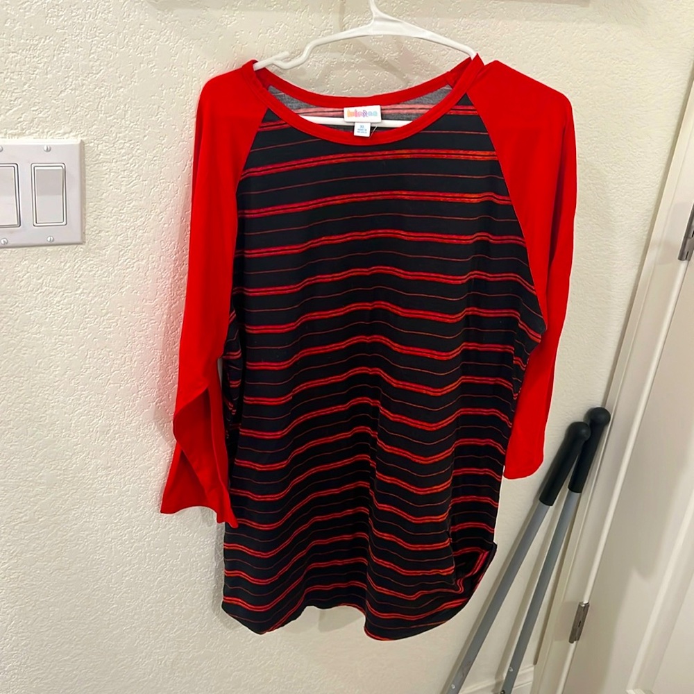 Lularoe Randy 3/4 sleeve baseball tee. Black and red stripes.